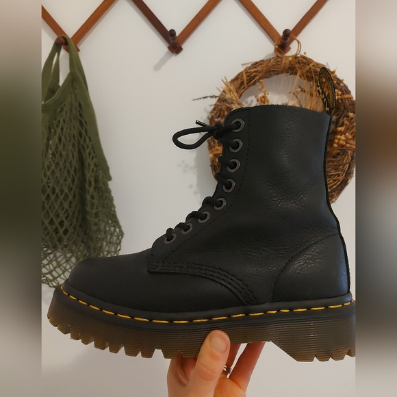 Dr. Martens Jadon Pisa Boot - Picture 5 of 6